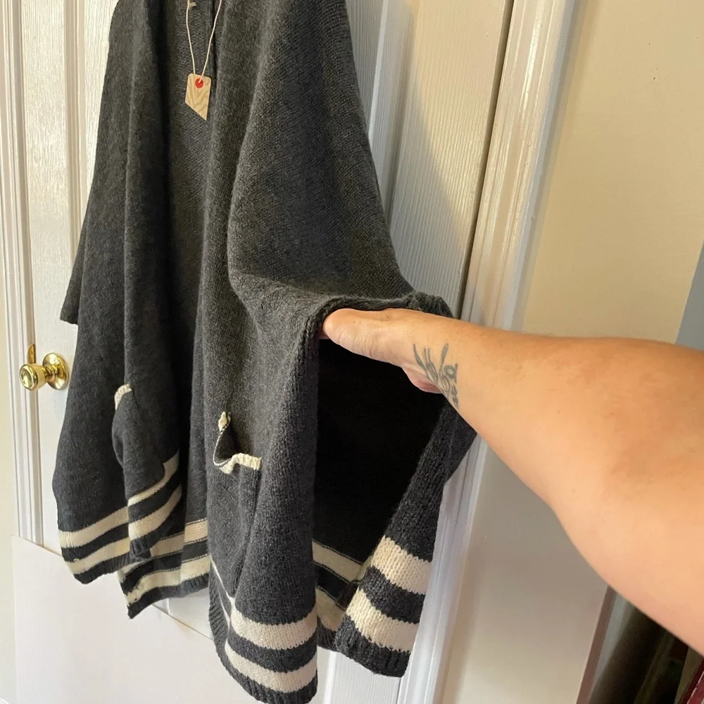Open-Front Knit Poncho Cape in Charcoal with Cream Trim
